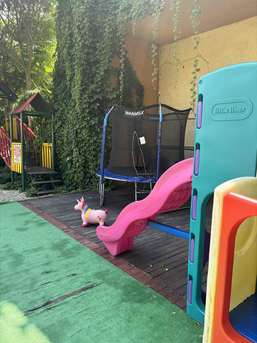 Jack Garden — šmykľavka a trampolína pre deti